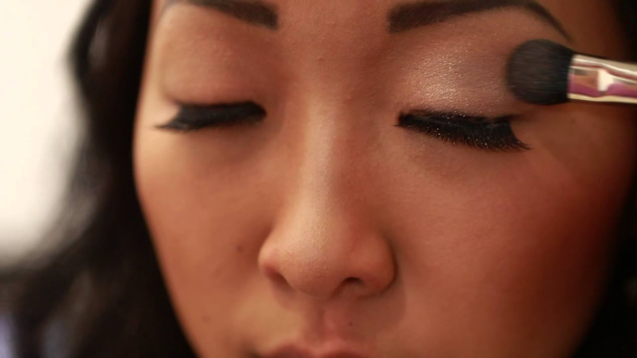 Вариантов повседневного макияжа для азиаток много, все зависит от ситуации