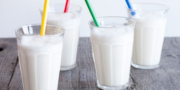 Как сделать молочный коктейль: Классический молочный коктейль с мороженым