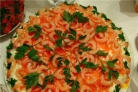 Салат с креветками и красной икрой