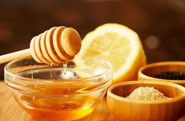 Маска для лица мед, лимон и кунжут