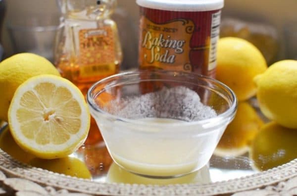 Маска для лица с мёдом, лимоном и содой