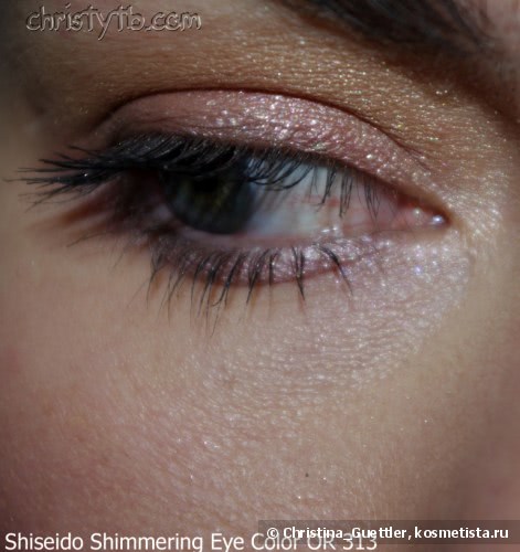 Кремовые тени с мерцающим эффектом Shiseido Shimmering Eye Color:  WT 901 Mist, OR 313 Sunshower (LE), PK 214 Pale Shell (LE)