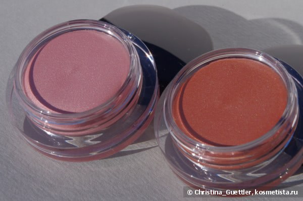 Кремовые тени с мерцающим эффектом Shiseido Shimmering Eye Color:  WT 901 Mist, OR 313 Sunshower (LE), PK 214 Pale Shell (LE)