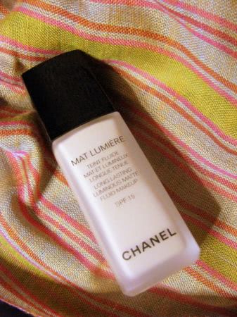 Матирующий тональный крем-флюид Chanel Mat Lumiere