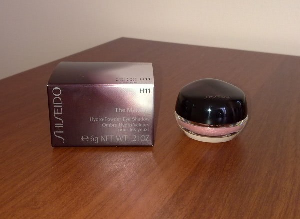 Кремовые пудровые тени Shiseido