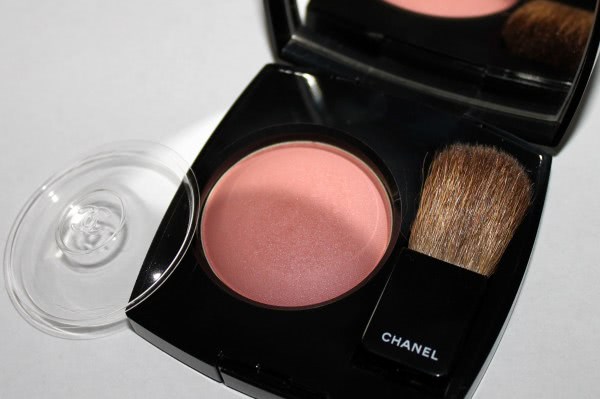 Chanel Joues Contraste Powder Blush # 68 Rose Ecrin