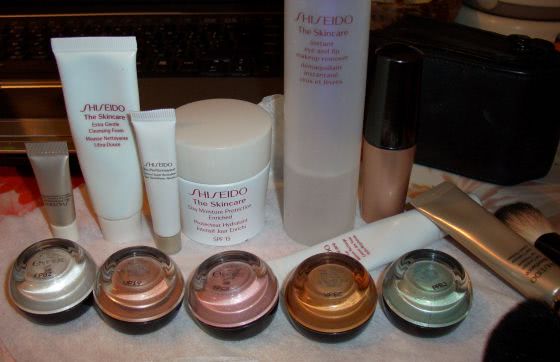 Shiseido Hydro-Powder Eye Shadow. Тени для век моно. И о том, как я полюбила кремовые тени