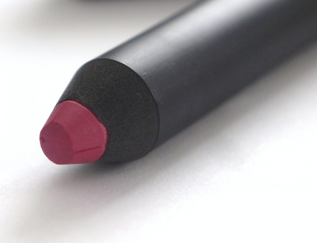 Знакомство с Nars - матовый карандаш для губ Velvet Matte Lip Pencil 2472 Never Say Never