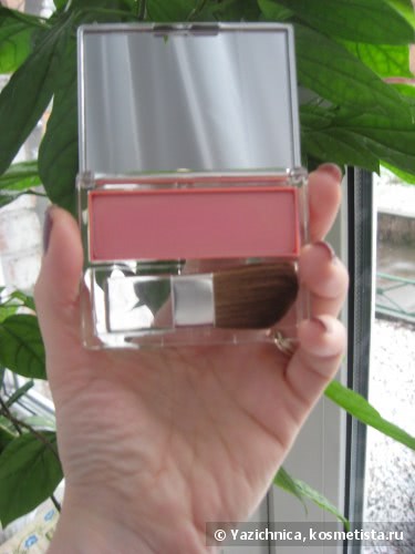 А так хотелось персика...но в итоге - Clinique Blushing Blush Powder Blush Компактные румяна № 110 Precious Posy (обновленные свотчи)