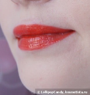 Лаки для губ Shiseido Laquer Rouge RD 305 и  YSL Rouge pur Couture #8