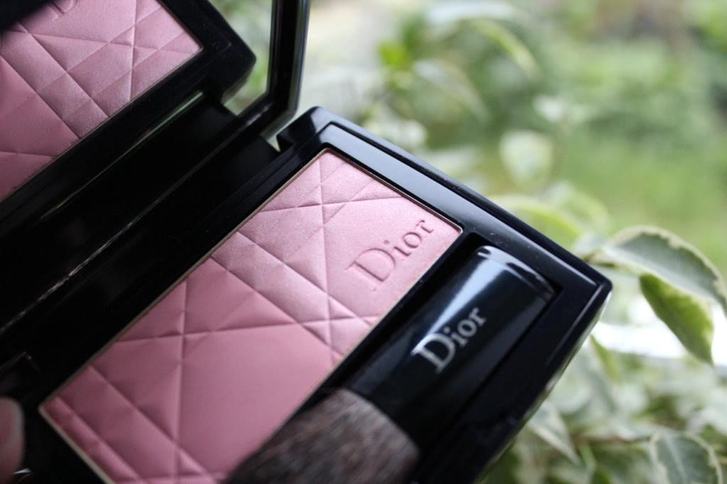 Румяна Dior Diorblush Glowing powder blush №829 Rose Dragee A touch of Blush