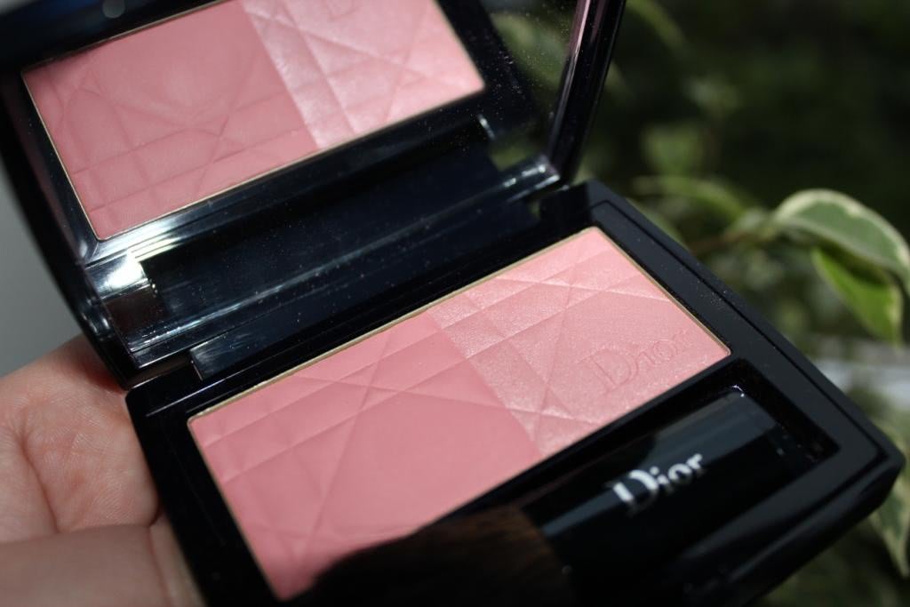 Румяна Dior Diorblush Glowing powder blush №829 Rose Dragee A touch of Blush