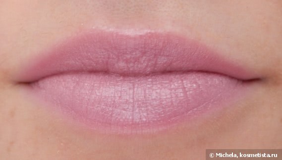 Вне времени. Бестселлеры Mac: Mac Blankety lipstick (Amplified Creme finish) и Mac Angel lipstick (Frost finish)