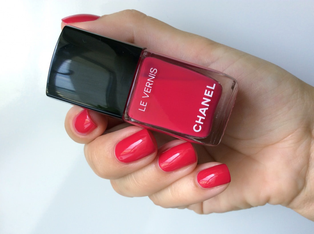 Chanel Le Vernis Longwear Nail Colour #514 Roubachka, #506 Camelia