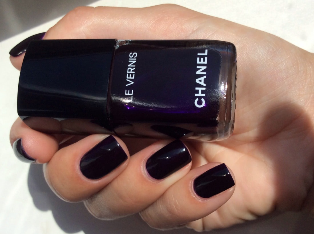 Chanel Le Vernis Longwear Nail Colour #514 Roubachka, #506 Camelia