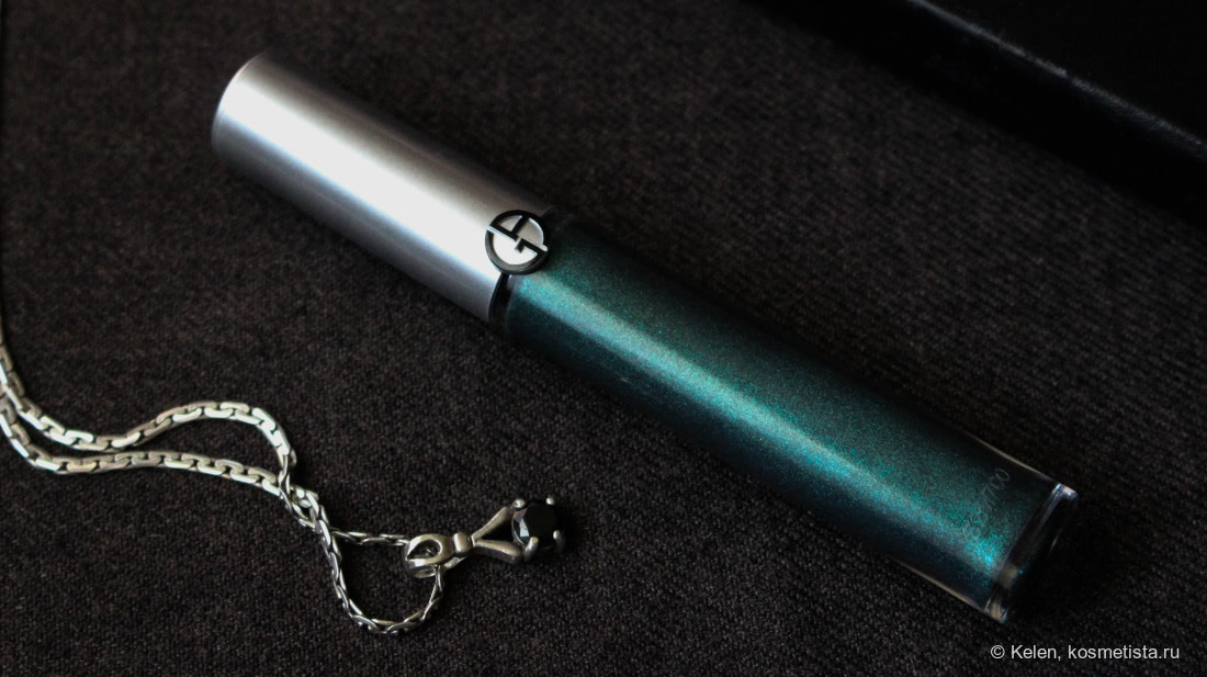 Разочарование года: Giorgio Armani Eye Tint Liquid Eyeshadow # 4 Emeraude