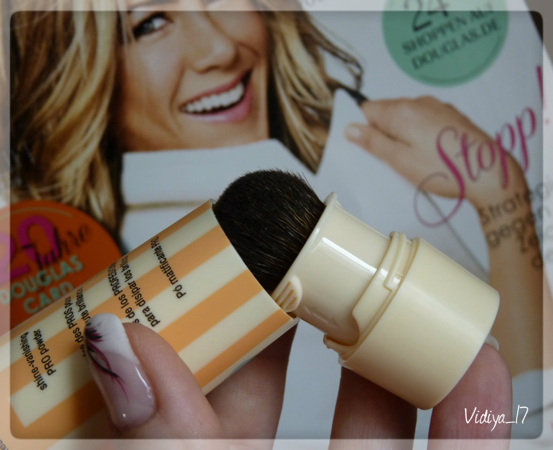Парочка новых помощников в макияже от Benefit