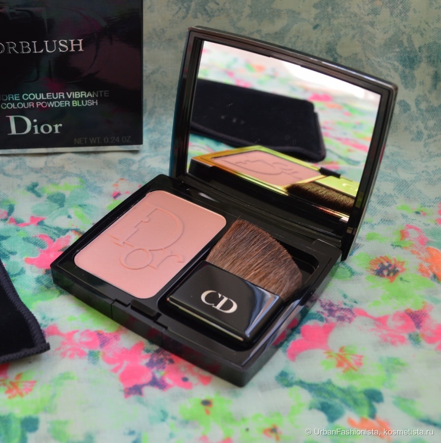 Dior Diorblush Vibrant Colour Powder Blush, #746 Beige Nude