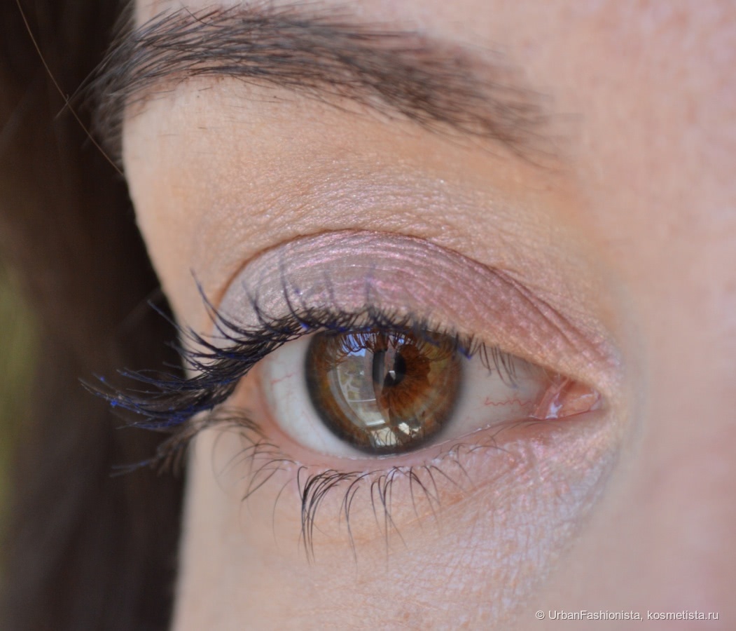 Жидкие тени Giorgio Armani Eye Tint Fluid Eye Color Film в оттенках #6 Green Iron и #8 Flannel