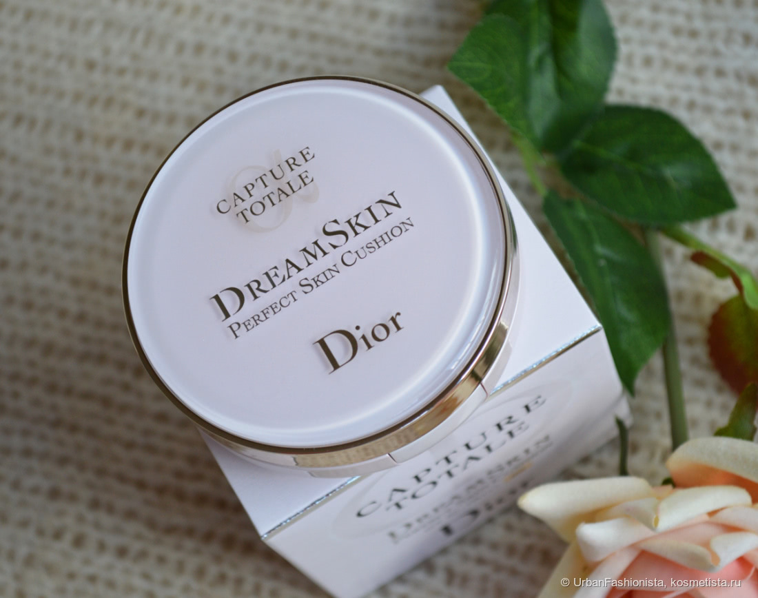 Dior Capture Totale Dreamskin Perfect Skin Cushion SPF 50 PA+++ в оттенке 010