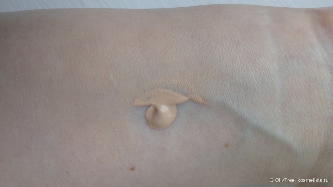 Новинка от Chanel - Les Beiges teint belle mine naturelle healthy glow foundation SPF 25/PA++ № 20