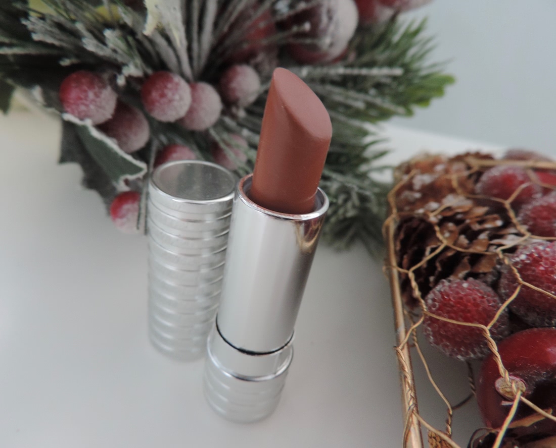 Clinique Long Last Lipstick в оттенке Creamy Nude 03