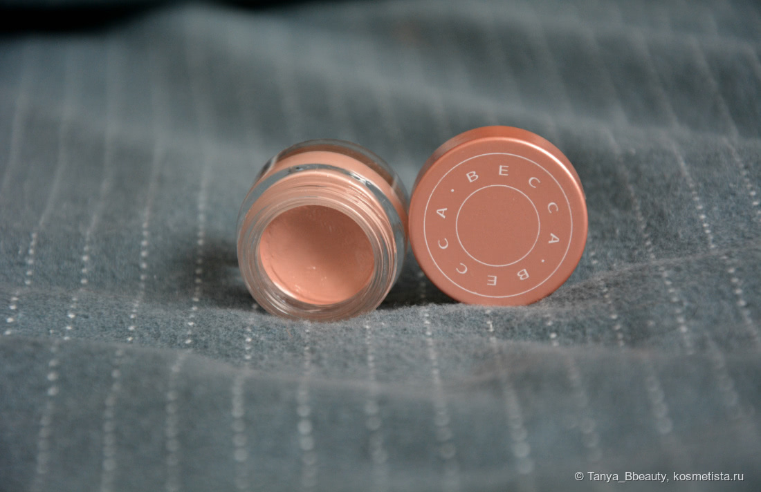 Маскируемся вместе с Becca Under Eye Brightening Corrector