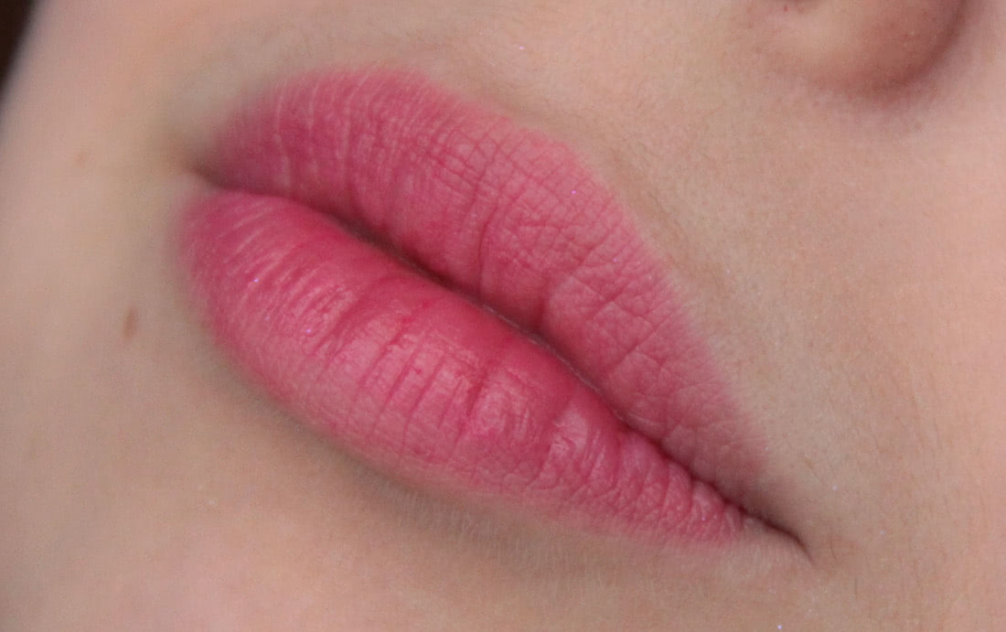 Dior Lip Glow Hydrating Color Reviver Balm 102 Matte Raspberry