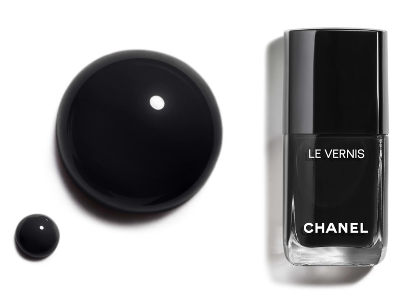 Черно-белая классика Шанель: Осенняя коллекция макияжа Chanel Noir et Blanc De Chanel Fall Winter 2019 Makeup Collection