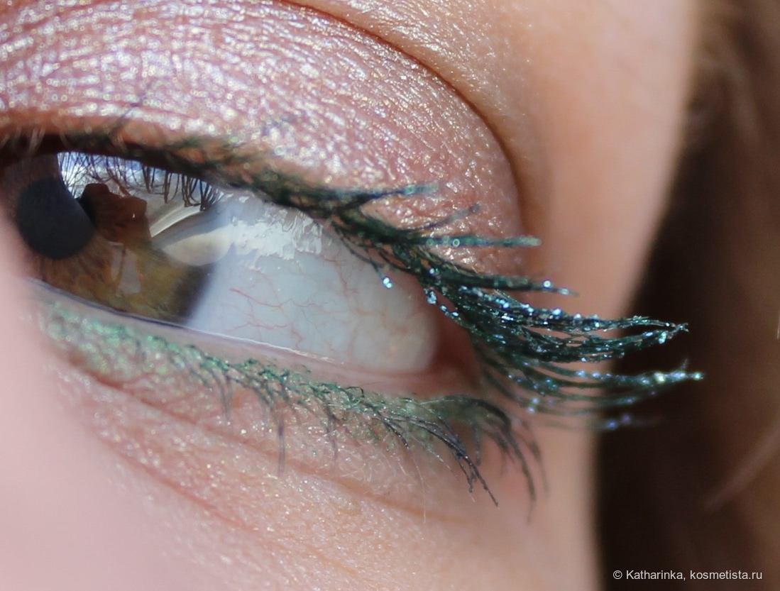 Yves Saint Laurent Mascara Vinyl Couture No 8 I’m The Storm Dark Sparkle Top Coat - ресницы в серебре