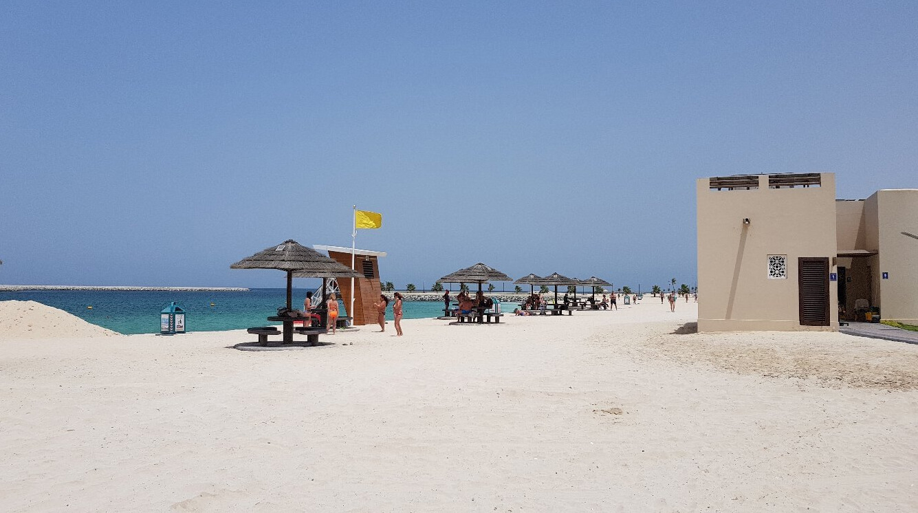 Общественный парк-пляж Аль Мамзар