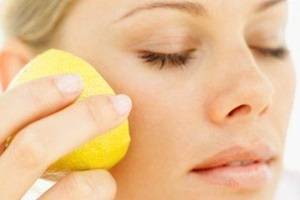 Как протирать лицо лимоном?