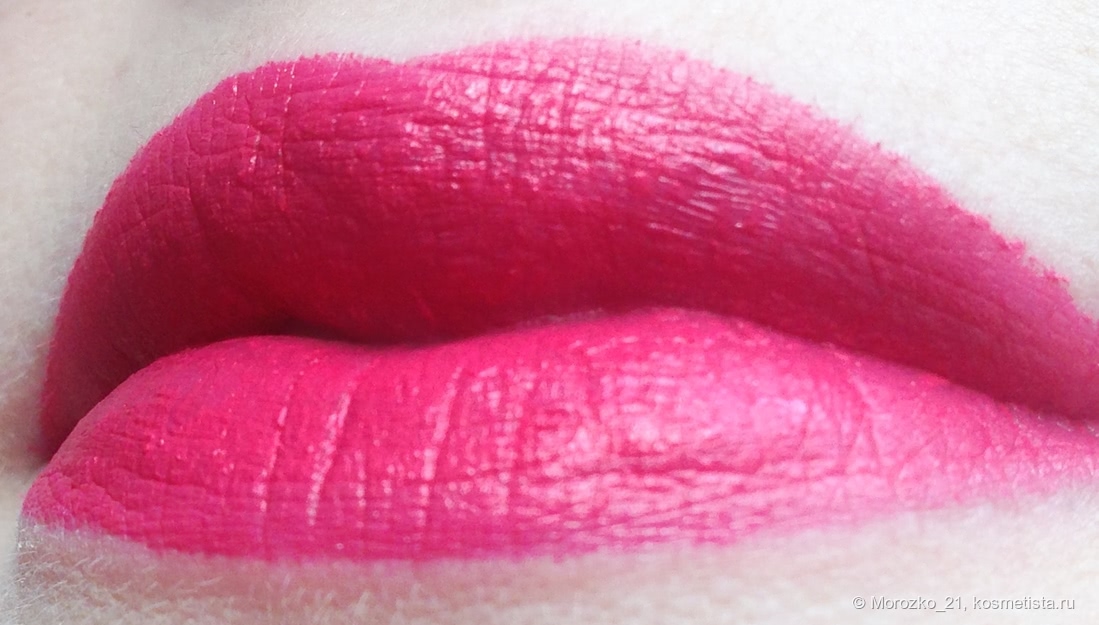 Clinique Long Last Soft Matte Lipstick в оттенках 47 Matte Peony и 49 Matte Magenta