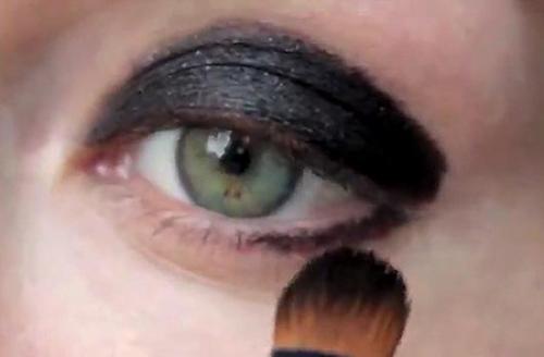 Смоки айс черный. Черный макияж смоки айс (smoky eyes) пошагово