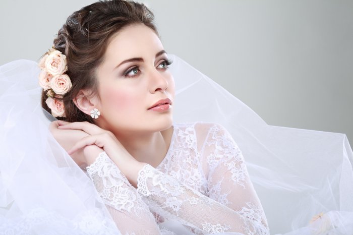 Свадебный макияж под белое платье